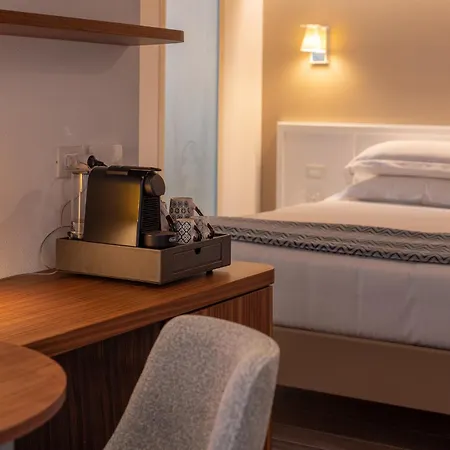 Hotel Leopardi 4s - Adults Only 4*